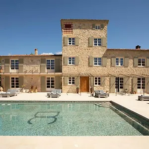 https://domaine-de-la-chapelle.fr-provencehotel.com